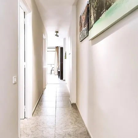 Апартаменты С 3-Мя Спальнями В Los Cristianos Apartman *